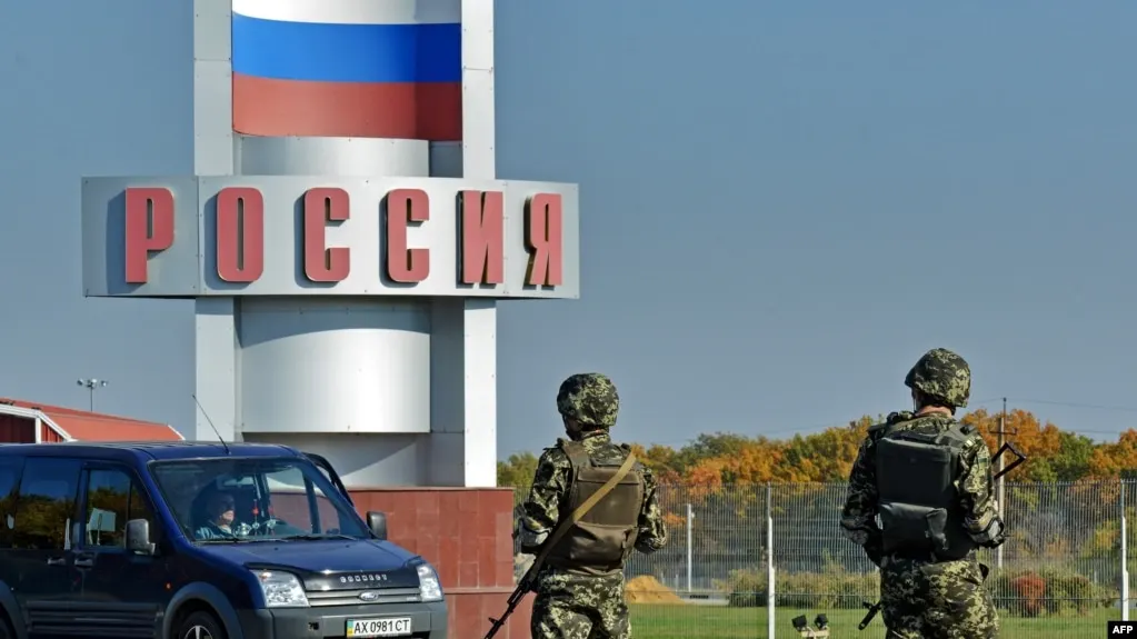 МВД подготовило поправки, которые позволят не выдавать иностранным государствам лиц, находящихшихся в розыске за рубежом, если им предоставлено любое из видов убежища в России — от статуса беженца до политического.