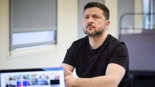 Президент Украины Владимир Зеленский заявил, что ужесточение интернет-ограничений в России может быть частью подготовки к новой волне мобилизации и крупному наступлению, а также предположил возможность ограниченной операции против одной из стран Балтии для проверки реакции НАТО.