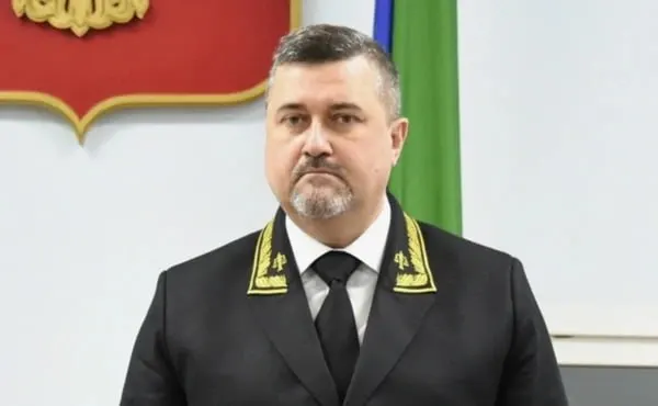 Высшая квалификационная коллегия судей прекратила полномочия Фёдора Щукина по его заявлению. Ранее депутаты предложили выдвинуть его кандидатом на пост главы Дагестана, и президент поддержал эту инициативу.