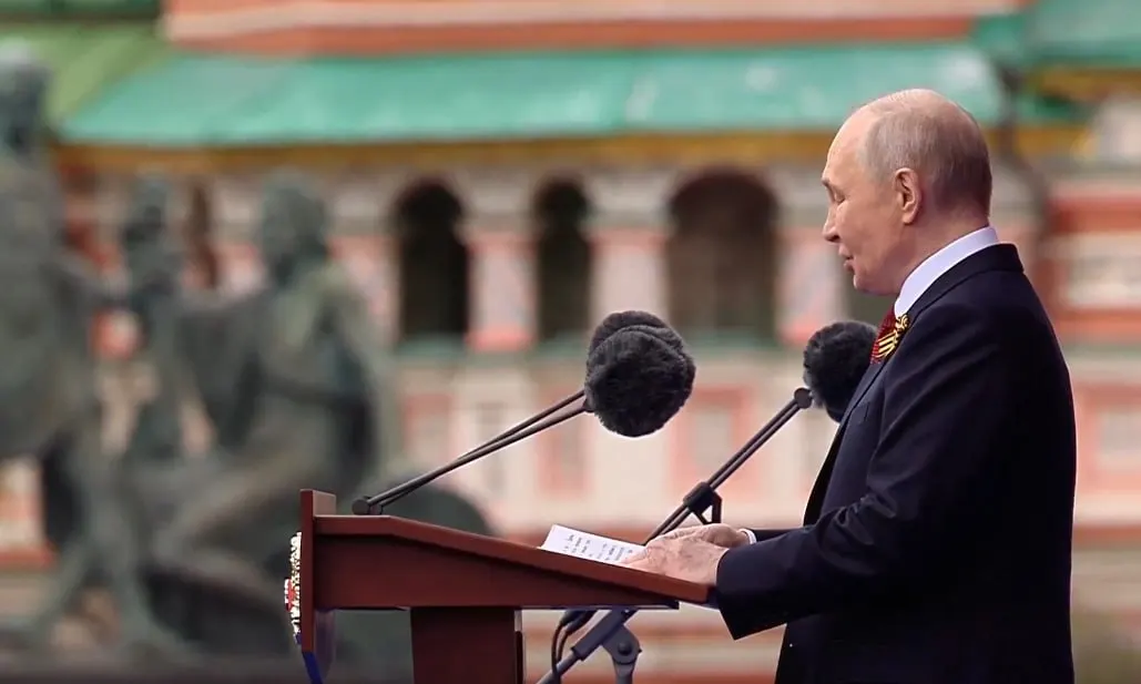 На Красной площади в Москве проходит выступление президента Владимира Путина. Подробности пока уточняются.