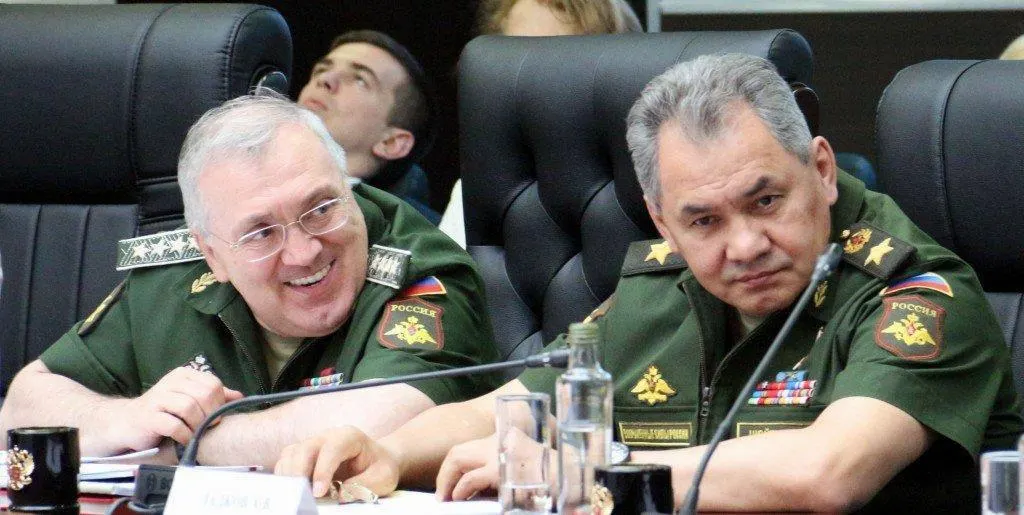 Московский суд удовлетворил иск Генпрокуратуры: в доход государства обращены деньги и недвижимость бывшего первого заместителя министра обороны на сумму 5,5 млрд рублей.
