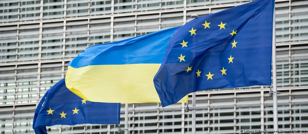 Евросоюз планирует ввести новые ограничения против лиц и структур, причастных к депортации и принудительному перемещению украинских детей; утверждение ожидается на заседании Совета ЕС в Брюсселе.