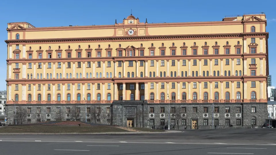 Руководство Пограничной службы утверждает, что действия Хельсинки и Таллина нарушают договорные границы и создают риски на западных рубежах России; Москва готовится к различным сценариям развития событий.