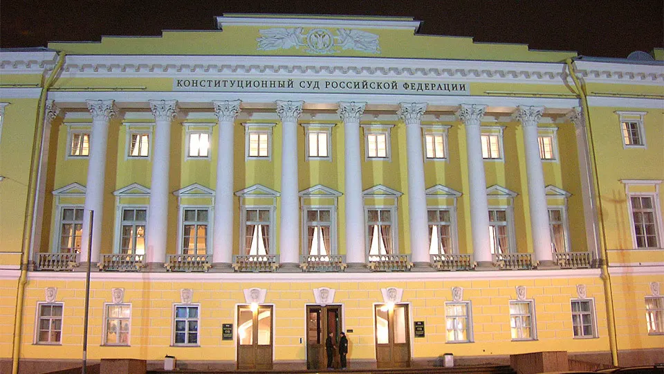 Глава Конституционного суда одобрил идею отмены сроков давности для антикоррупционных исков прокуратуры, что укрепляет правовую основу для деприватизации и передачи крупных активов государству.