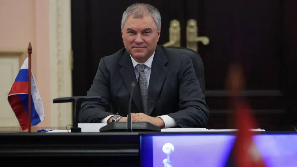 Спикер Госдумы заявил, что использование западного оружия и спутниковых технологий для ударов по гражданским объектам может вынудить Россию применить «оружие, которое не оставит следа». Поручено подготовить международное обращение.