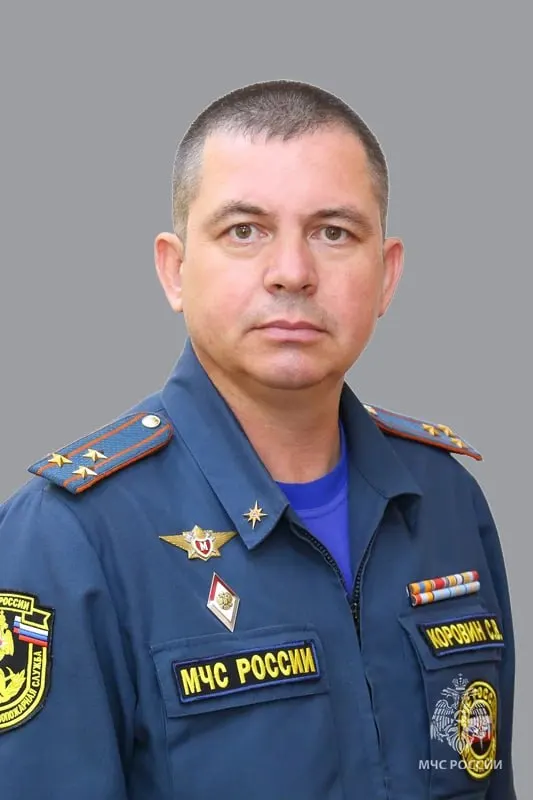 Президент 3 июня подписал указ о назначении полковника внутренней службы Сергея Коровина начальником краевого управления МЧС. Коровин — уроженец Курганской области, с более чем 25-летним стажем в системе спасательных служб.