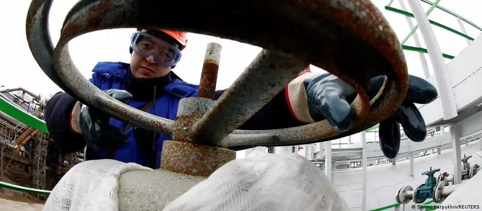 Утром 25 июня беспилотники нанесли удары по уфимскому нефтеперерабатывающему кластеру: как минимум два завода получили повреждения, над территориями поднимались столбы чёрного дыма.
