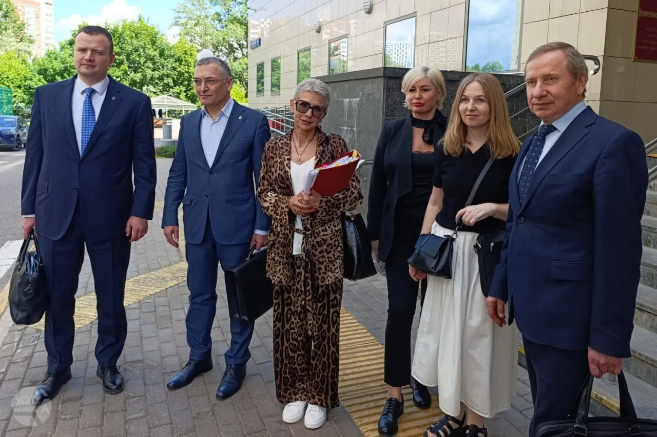 Апелляция оставила в силе решение о лишении статуса Алексея Басистова, Дмитрия Проводина и Юлия Тая; их представители утверждают, что такие вопросы должно решать только самоуправление адвокатуры.