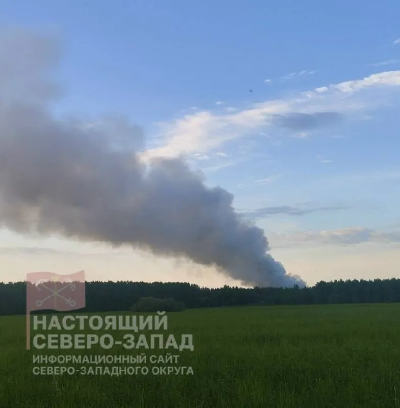 Пожар на полигоне в Ухте вызывает сильный запах и ухудшение качества воздуха; местные жители жалуются на затруднённое дыхание. Сведения о пострадавших и причинах возгорания уточняются.