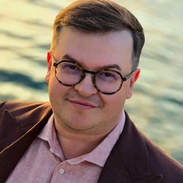 Станислава Андрейчука внесли в реестр «иностранных агентов», а против него поручено уголовное дело по связанной статье — это случилось на фоне предстоящих выборов и после формальной ликвидации движения «Голос».