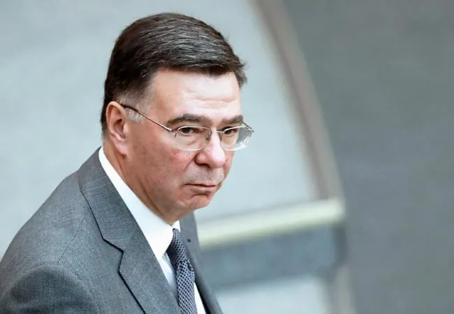 Заместитель министра иностранных дел Александр Панкин на Петербургском международном экономическом форуме заявил, что экономика России демонстрирует устойчивость и не сводится к ярлыку «бензоколонка».