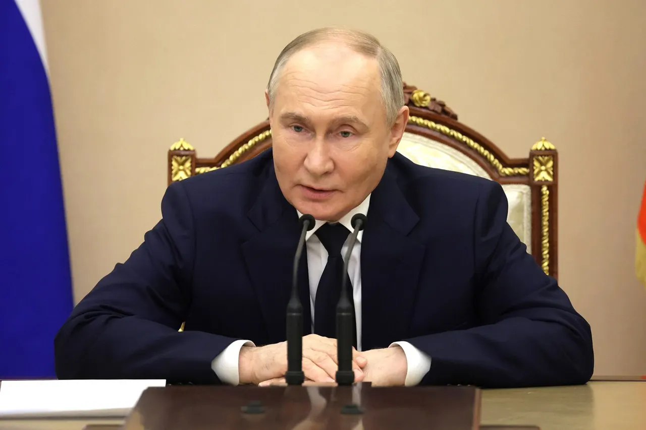 Глава государства потребовал обеспечить непрерывное строительство двух атомных ледоколов и продолжить реализацию планов по проекту «Лидер».