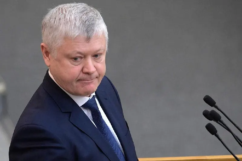Председатель комитета по безопасности Василий Пискарёв сообщил, что из страны вывели свыше 360 иностранных организаций, более 60 — по материалам его комиссии. По его словам, принято 46 законов о «защите суверенитета», направленных на противодействие внешнему влиянию.