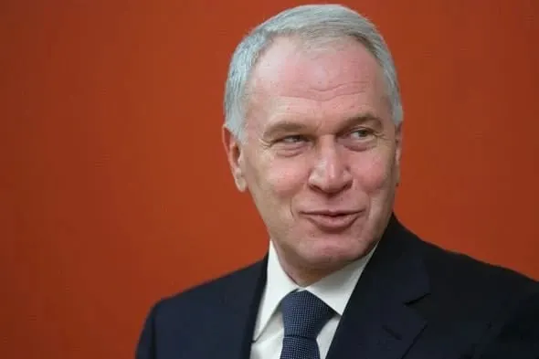 Указ опубликован на портале правовых актов: Ковальчук получил орден за вклад в социальные проекты, сохранение культурно-исторических ценностей и благотворительность. По оценке Forbes, его состояние составляет около $2 млрд.
