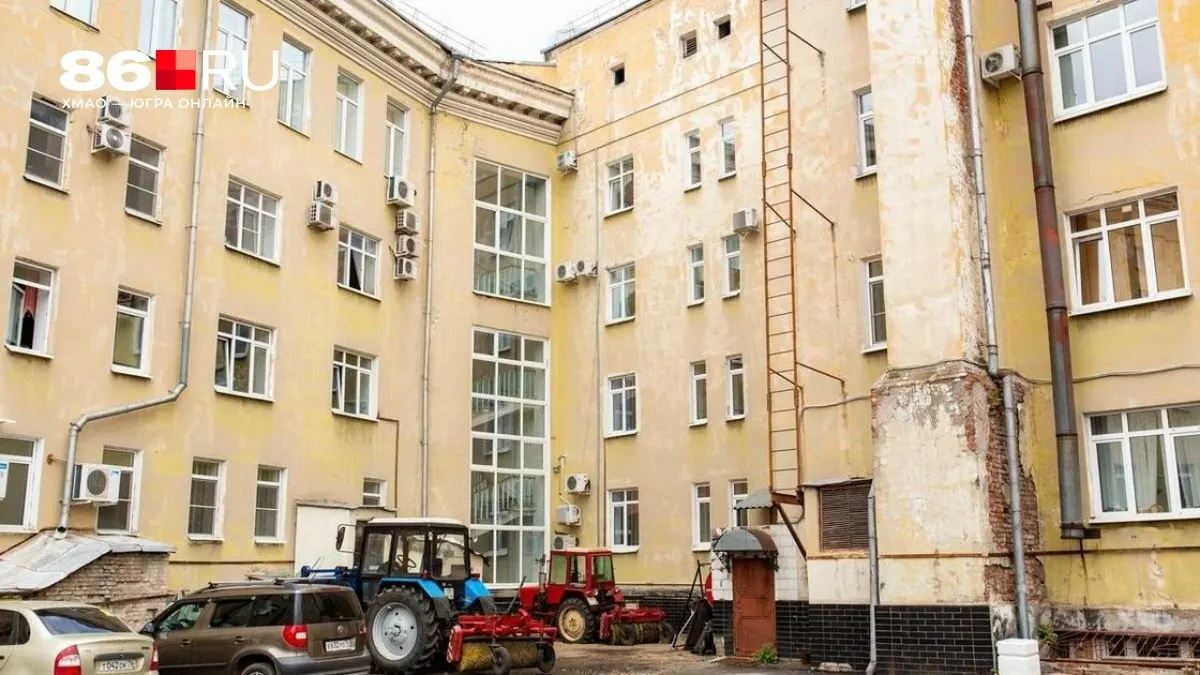 Госдума пояснила, что решение о переустройстве придомовой территории и устройстве парковки должно приниматься на общедомовом собрании собственников.
