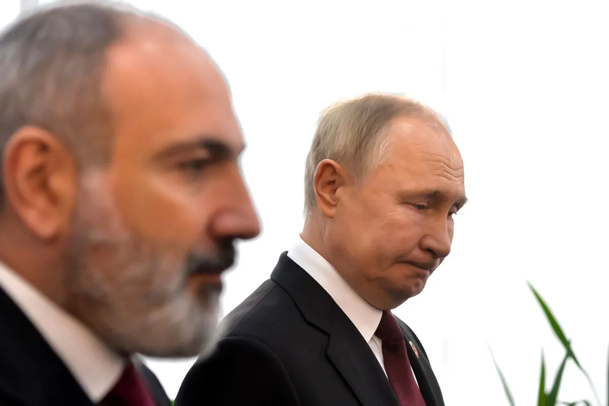 За январь–май 2026 года взаимный товарооборот составил $2,196 млрд — падение на 21,5% год к году; доля России в экспорте и импорте снизилась с 35,1% до 28%.