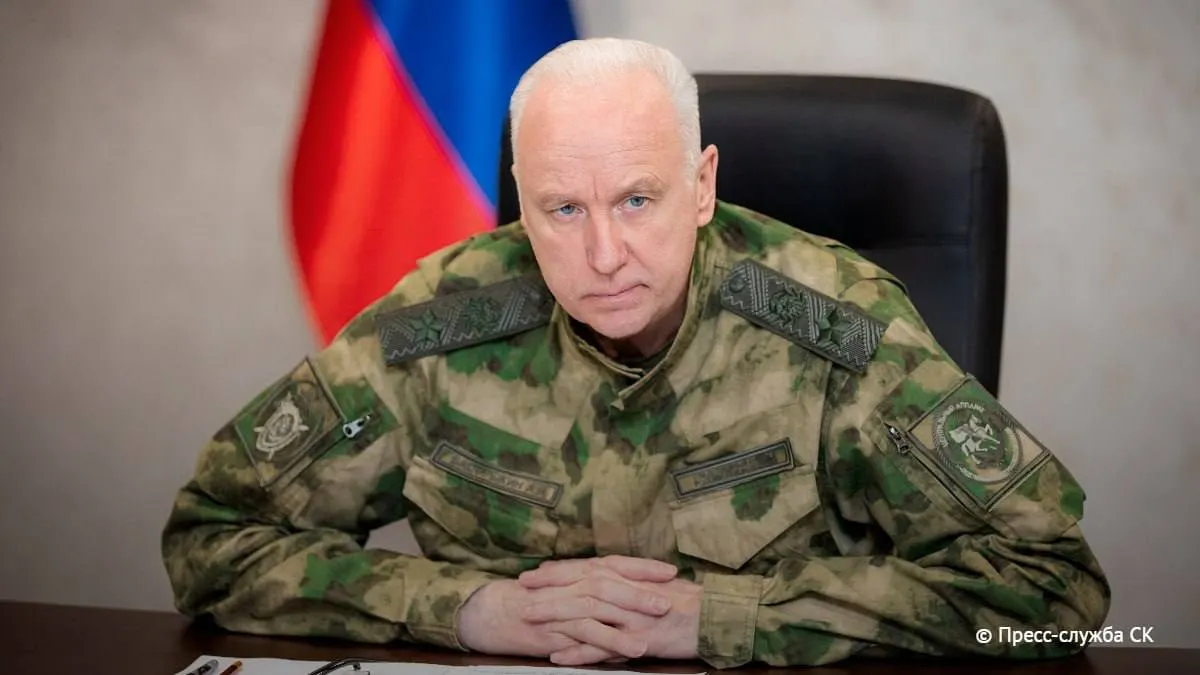 По словам главы Следственного комитета, в результате атак с начала войны погибли 1 472 человека, более 6,7 тыс. получили ранения, ущерб оценивается свыше 1 трлн рублей.
