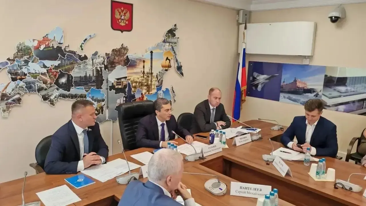 Законопроект даст Минпромторгу и Минсельхозу доступ к данным ФНС о формировании цен на каждом этапе — чтобы оперативно реагировать на резкие подорожания.