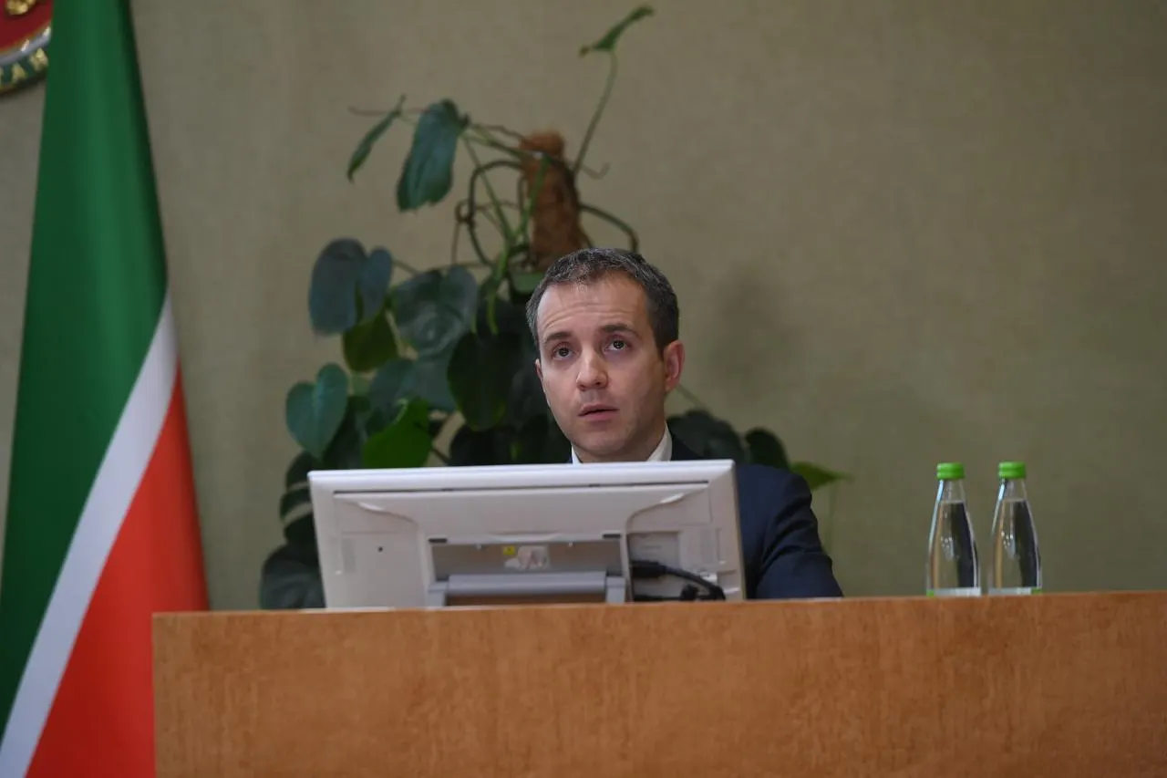Экс-чиновника задержали по делу о финансовой пирамиде Finiko; пока что арест заочно, местонахождение неизвестно.