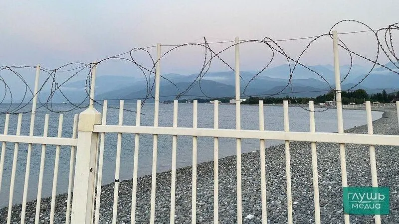 В прошлом году россияне совершили 92 миллиона поездок по стране — на 2% больше, чем в 2024 году; на одного жителя приходится около 0,63 поездки в год. Выездной турпоток достиг 30 миллионов, топ-направления: Турция, Абхазия и Казахстан; Китай, Египет и Вьетнам становятся особенно популярны.