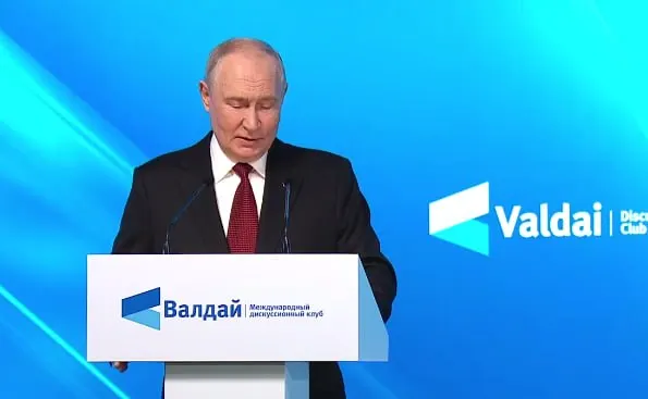 Президент сказал об особенностях СВО, роли НАТО и призвал к совместным путям решения международных вопросов.