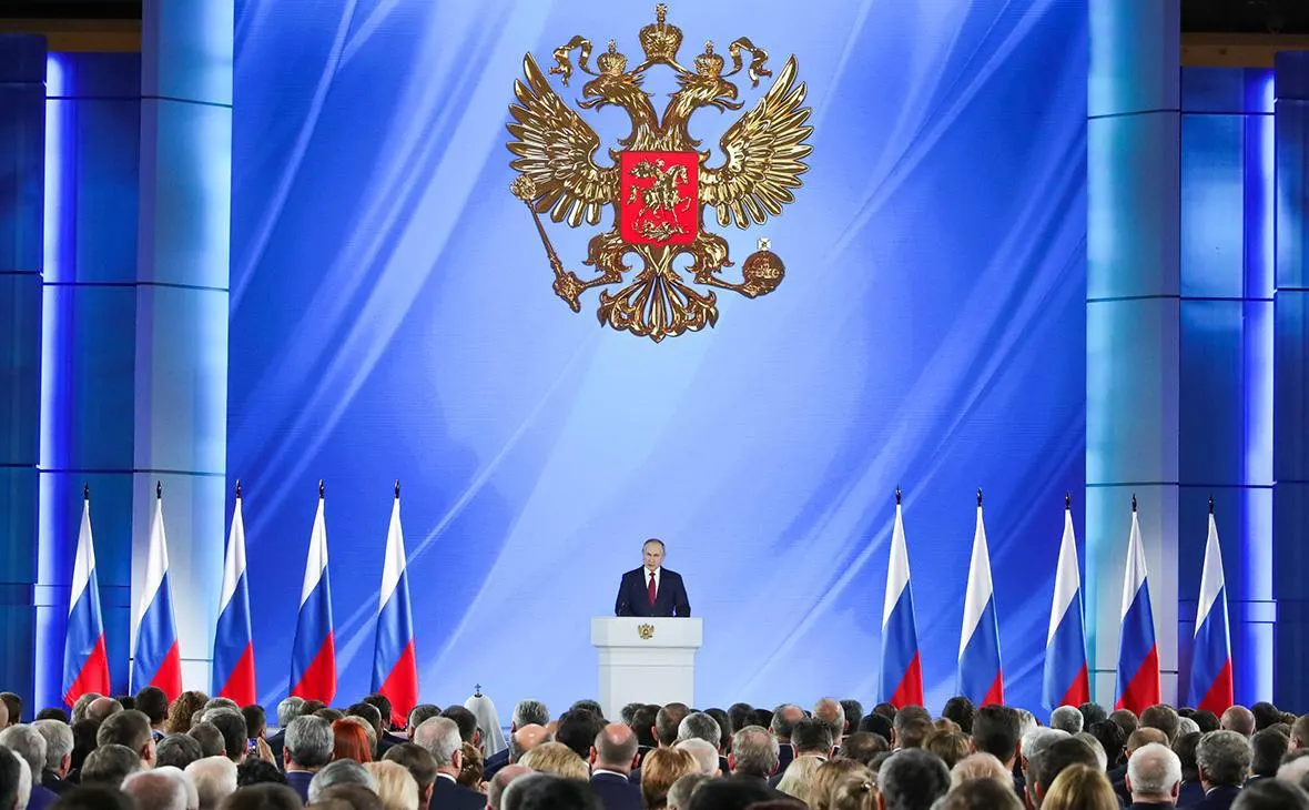 Президент не будет выступать перед Федеральным собранием в 2026 году; обращение к парламенту произойдёт по мере целесообразности, сообщил пресс-секретарь.